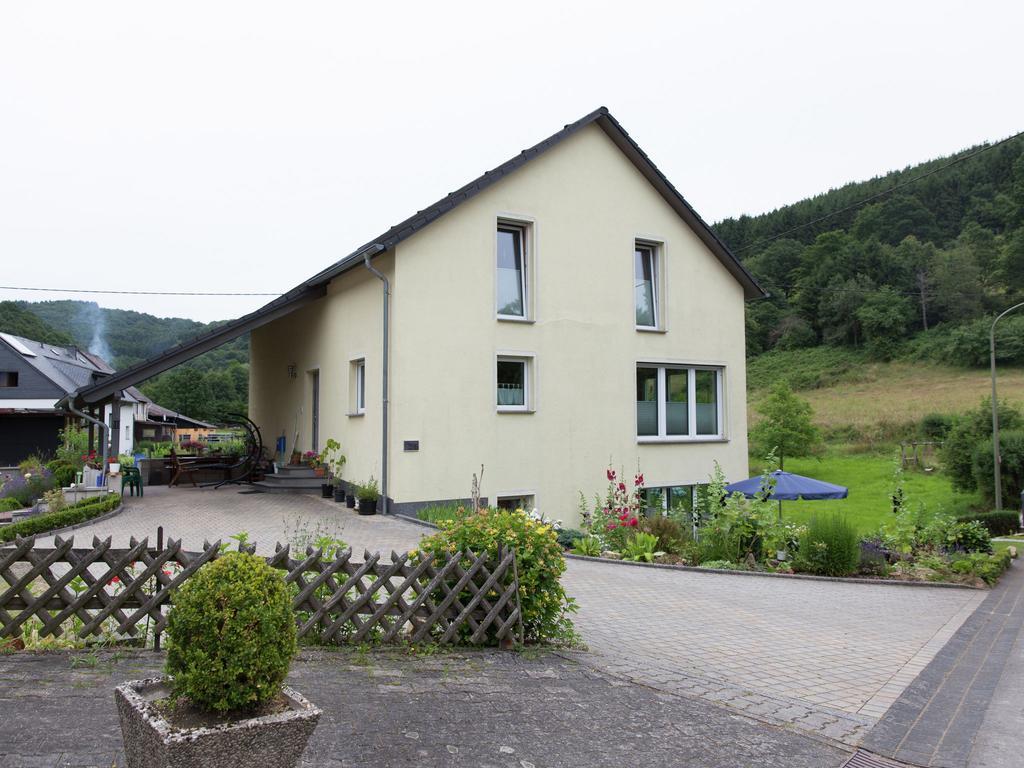 Apartment With Terrace And View Merschbach Экстерьер фото